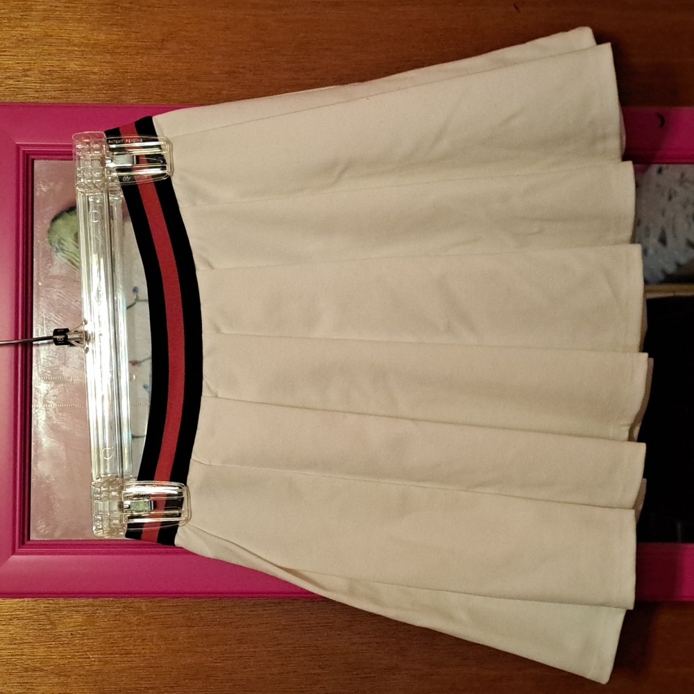 Pleated white skirt